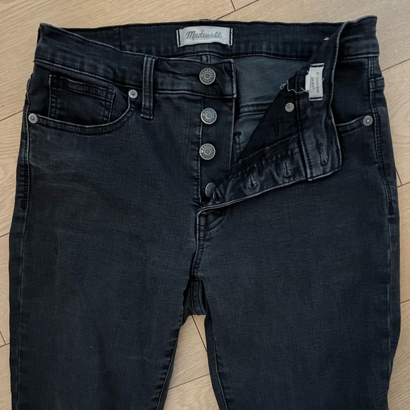 Madewell high rise 9” skinny, faded black jeans, size 28 - Picture 3 of 7